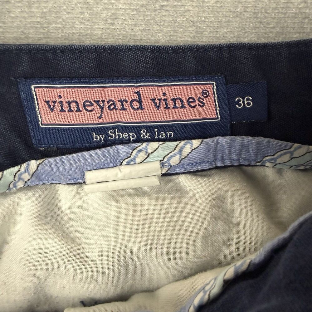 Vineyard Vines Shorts Men’s Size 36 Navy Blue Chino Flat Front 7” Inseam - Picture 3 of 7